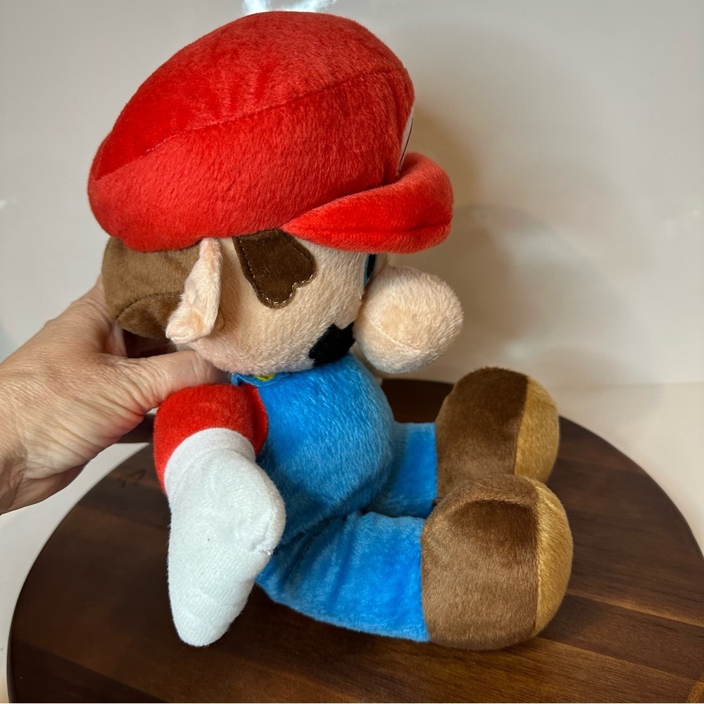 Official Nintendo Mario Plush 2012 – Accessory Innovations Super Mario Bros - Picture 4 of 7